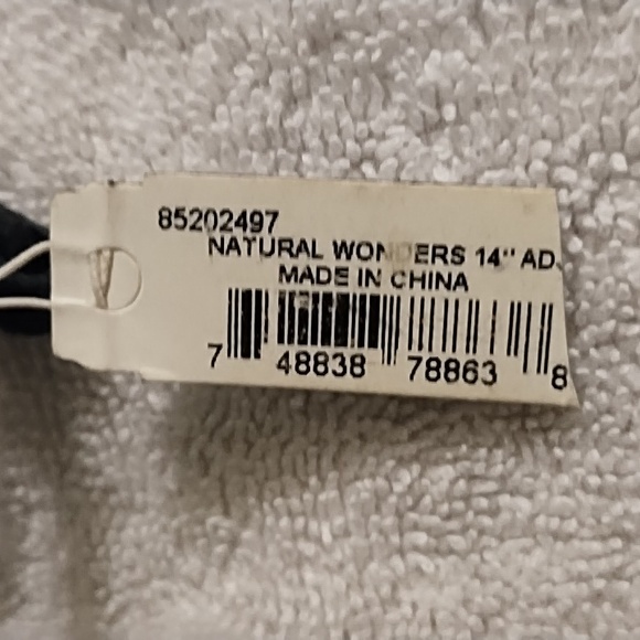 Guess Natural Wonders 14 inch Adjustable Necklace - Picture 4 of 4